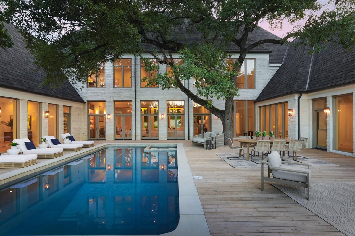 3614 Murillo Cir - front exterior - Luxury home in Bello Vista, Austin, TX