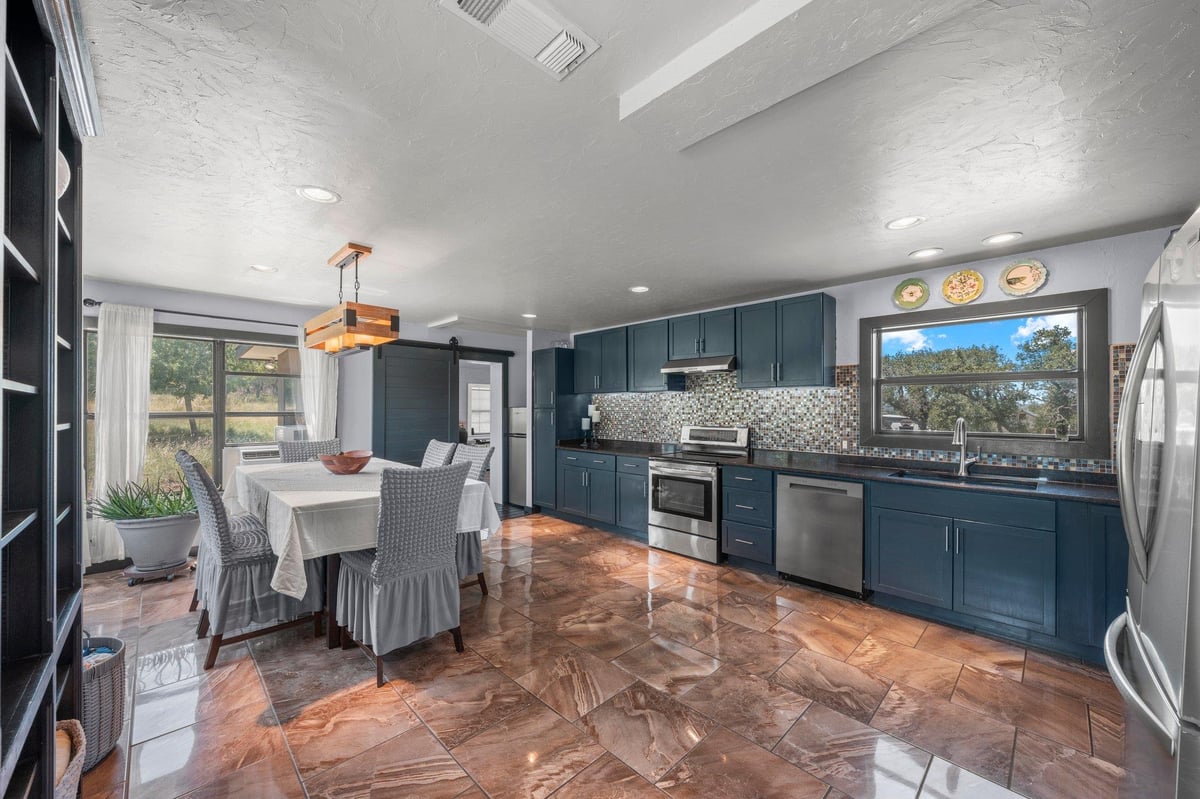 Kitchen at 362  Oak Haven Rd - 4 bed 2 bath home