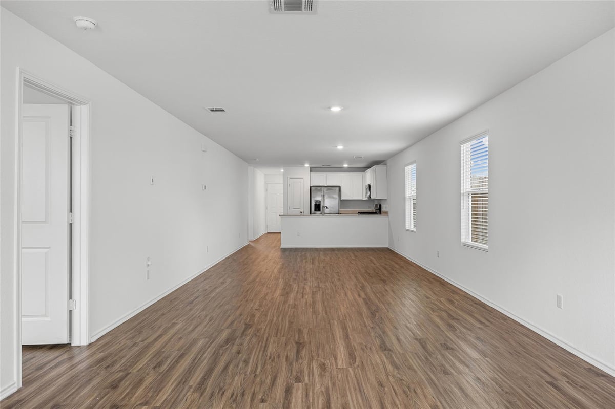 Primary bedroom at 364 Gabbro Gdns - 3 bed 2 bath home