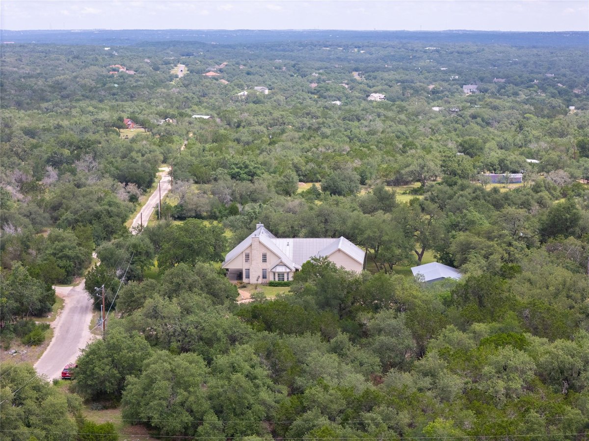 View 364 Nameless RD in Legend Oaks Sec 1 Or Sec 2 364 Nameless RD - property photo 1 - Luxury home in Legend Oaks Sec 1 Or Sec 2, Driftwood, TX