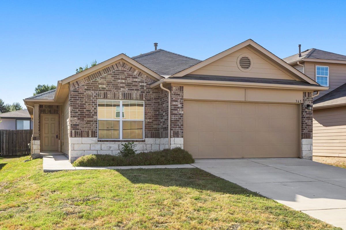 View 365 Cibolo Creek DR in CREEKSIDE VILLAGE 365 Cibolo Creek DR - property photo 1 - Luxury home in CREEKSIDE VILLAGE, Kyle, TX