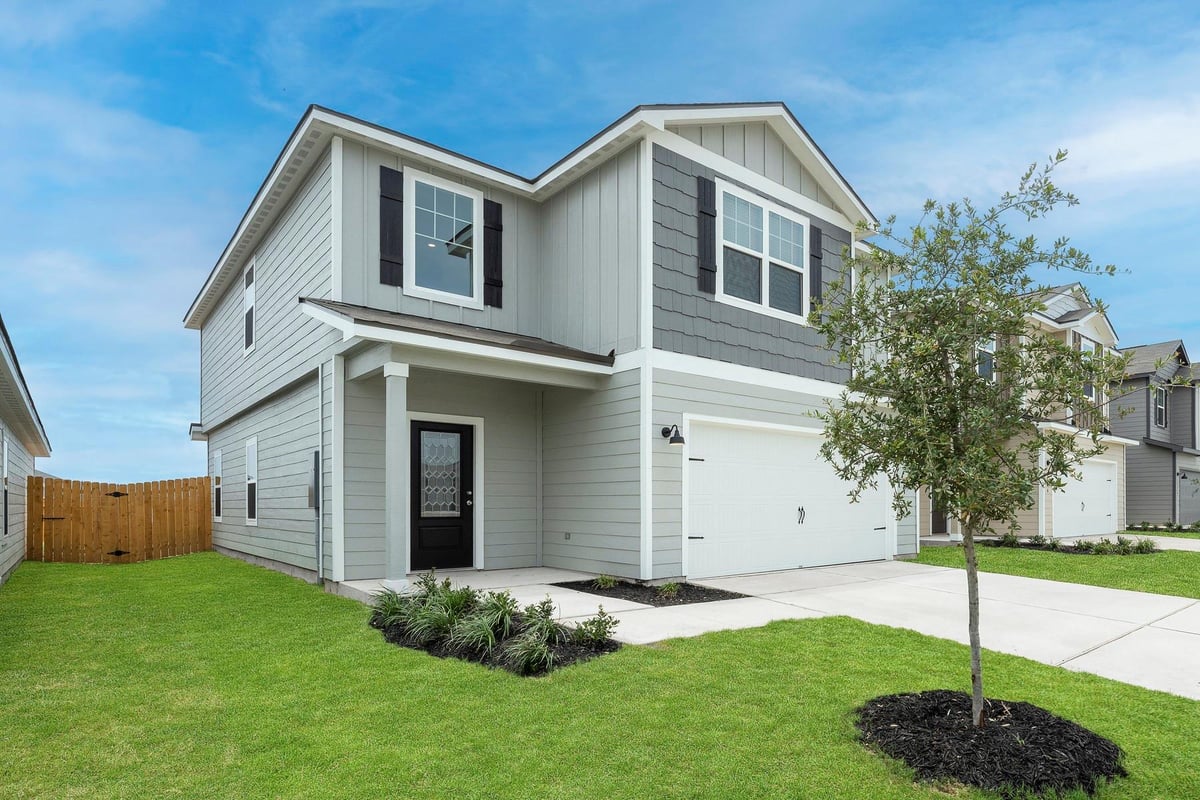 Living area at 368 Low Pasture Trl - 5 bed 3 bath home