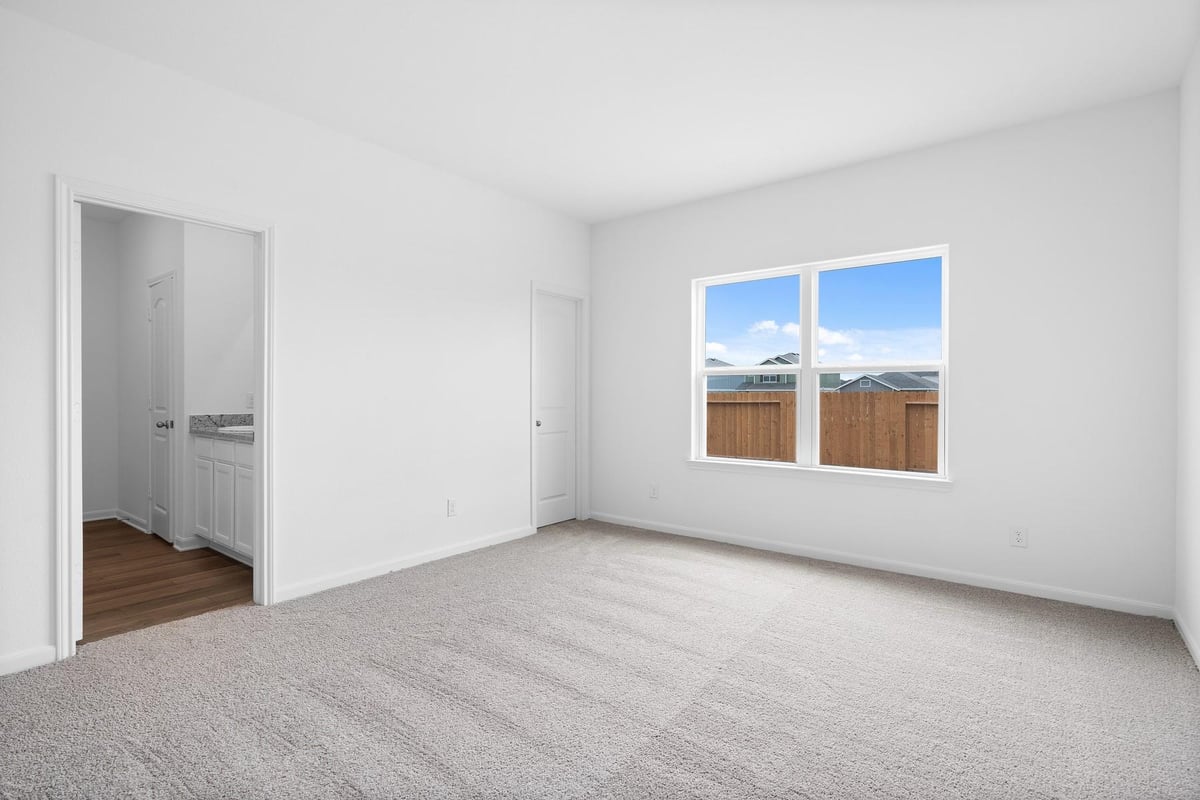 Bathroom at 368 Low Pasture Trl - 5 bed 3 bath home