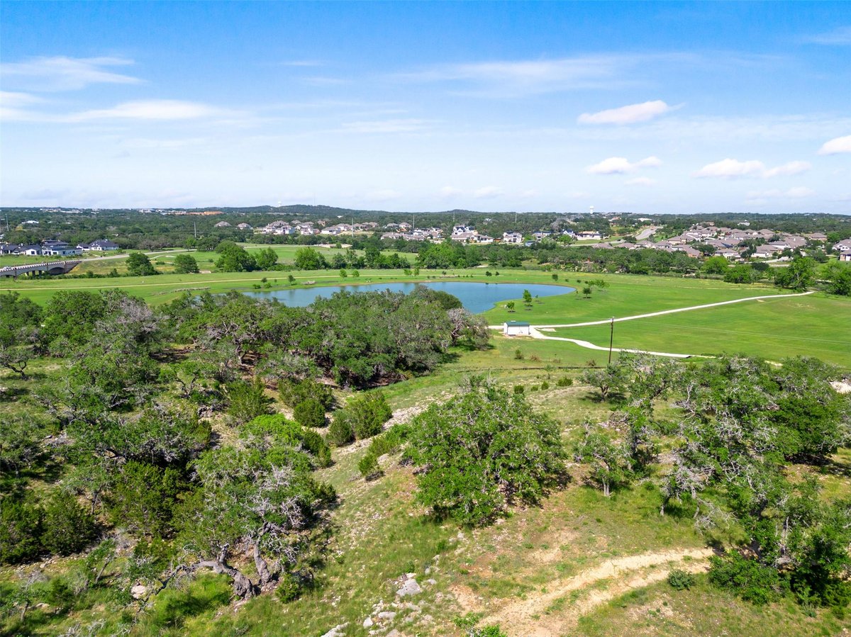 Living area at 369 SW Crosswater Ln - Caliterra Ph 5 Sec 14, Dripping Springs, TX