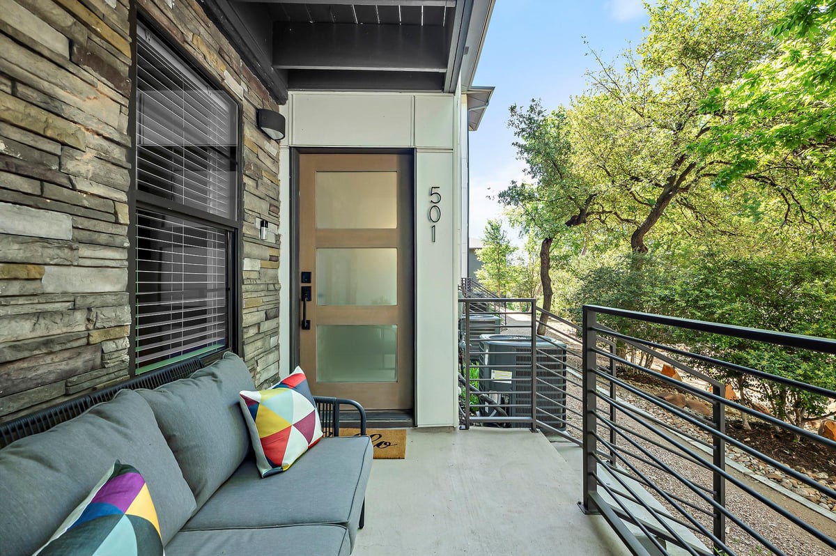 Living area at 3700 Clawson Rd Unit #501 - 3 bed 3 bath home