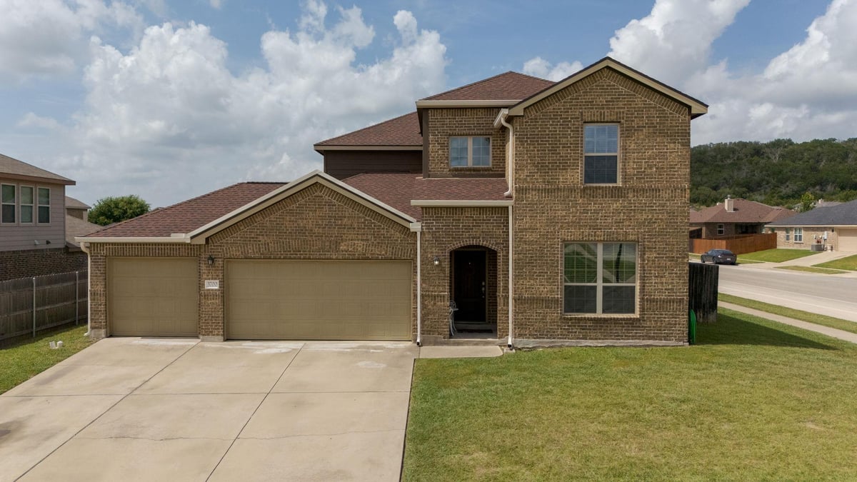 View 3700 Joyce Ln in Bunny Trail Estates Ph One 3700 Joyce Ln - front exterior - Luxury home in Bunny Trail Estates Ph One, Killeen, TX