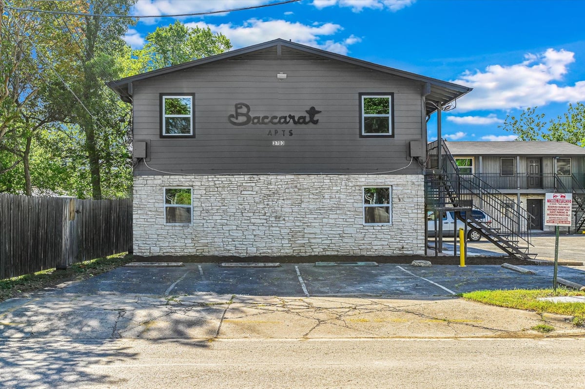 View 3703 Harmon Ave Unit #202 in Johnsons L C Resub 3703 Harmon Ave Unit #202 - front exterior - Luxury home in Johnsons L C Resub, Austin, TX