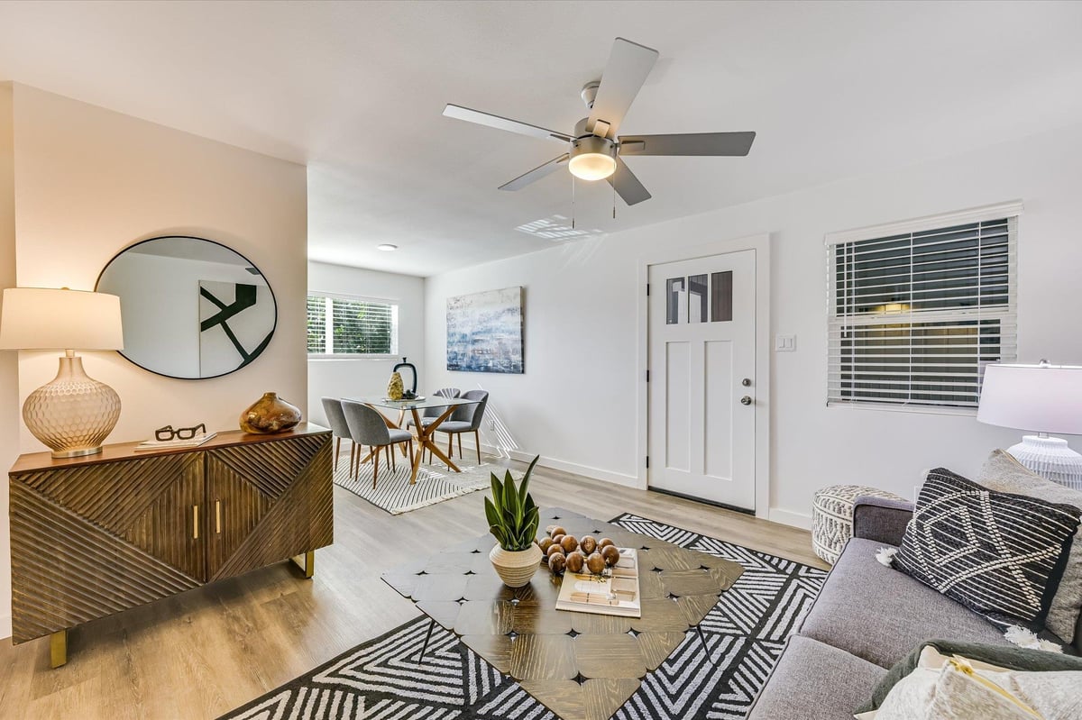 View 3703 Harmon Ave Unit #206 in Johnsons L C Resub 3703 Harmon Ave Unit #206 - front exterior - Luxury home in Johnsons L C Resub, Austin, TX