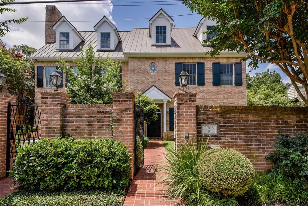 View 3705 Gilbert St Unit #B in Tarrytown 3705 Gilbert St Unit #B - property photo 1 - Luxury home in Tarrytown, Austin, TX