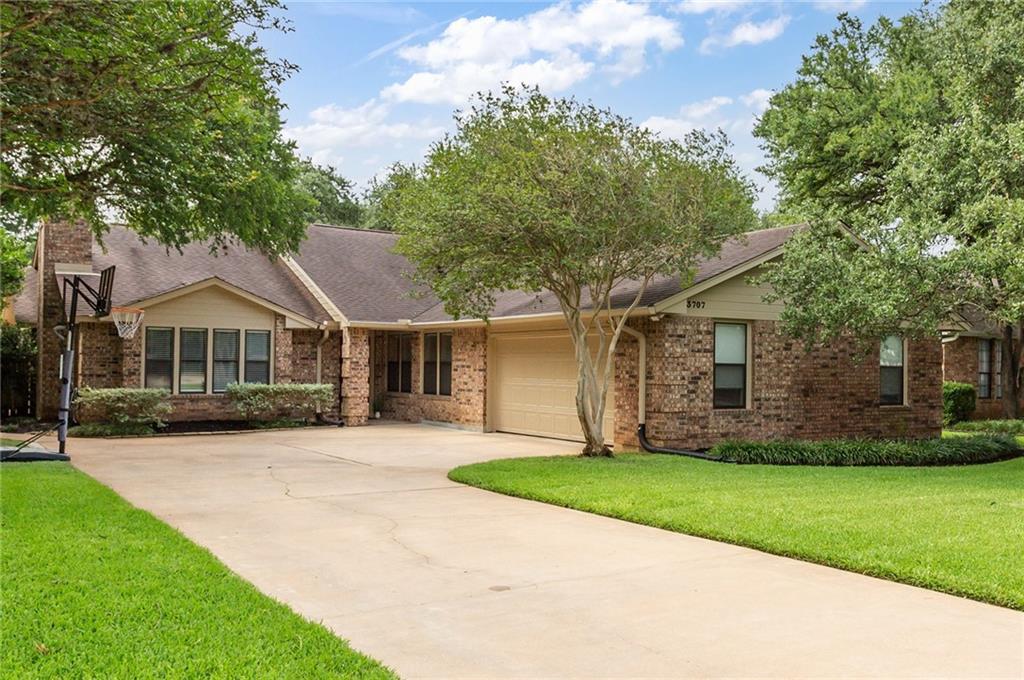 View 3707 Apache Forest Dr in Shady Hollow Sec 03-B 3707 Apache Forest Dr - front exterior - Luxury home in Shady Hollow Sec 03-B, Austin, TX