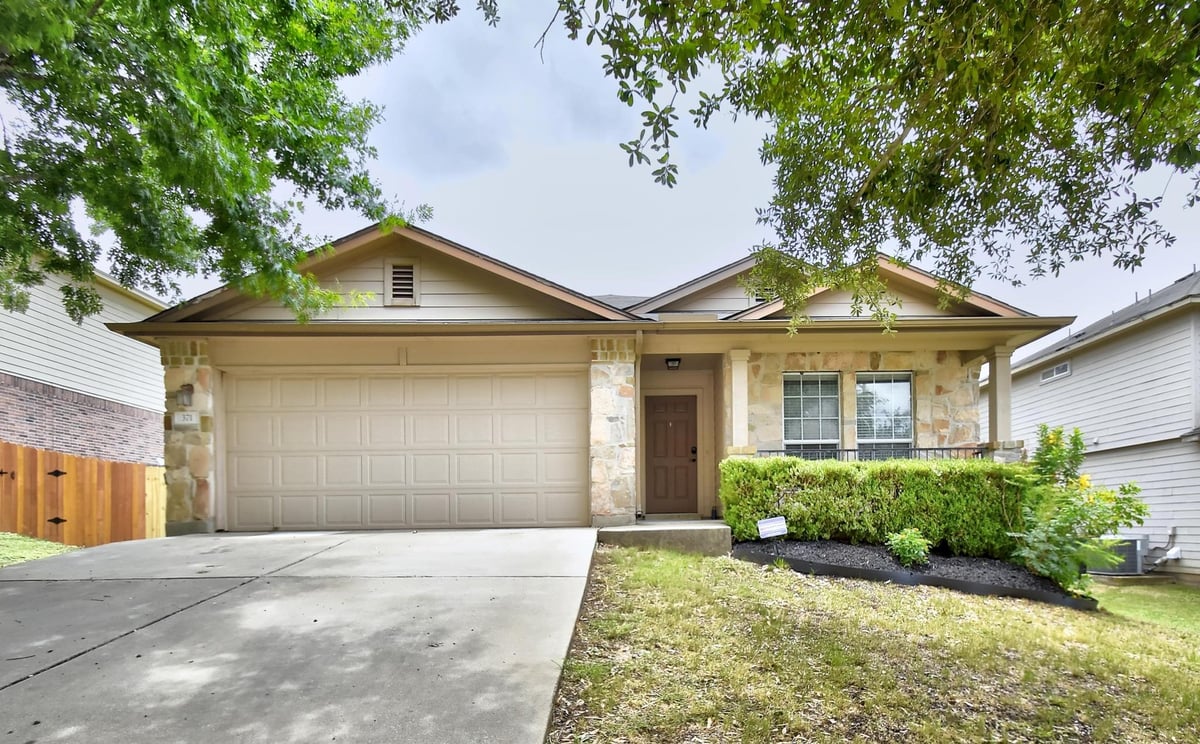 View 371 Bloomsbury Dr in Kensington Trails Sec 4A 371 Bloomsbury Dr - property photo 1 - Luxury home in Kensington Trails Sec 4A, Kyle, TX