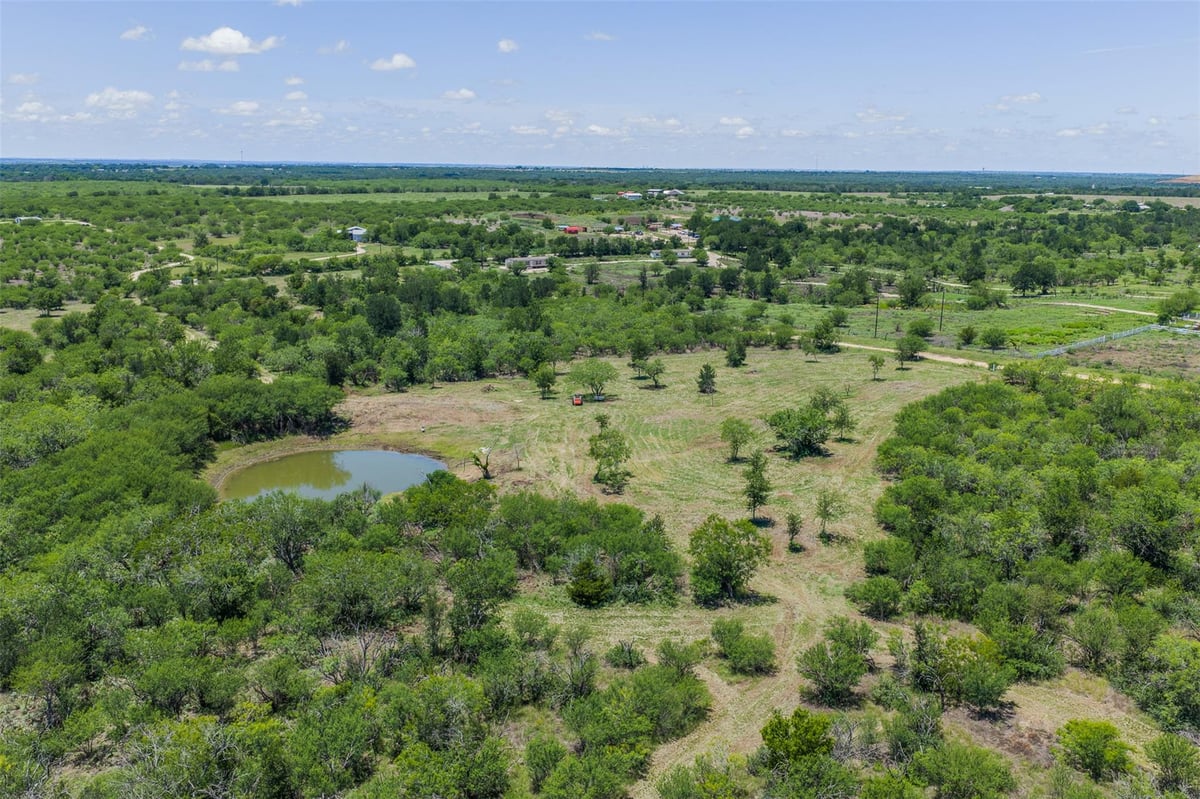 View 3710 Dry Creek RD in N/A 3710 Dry Creek RD - front exterior - Luxury home in N/A, Lockhart, TX