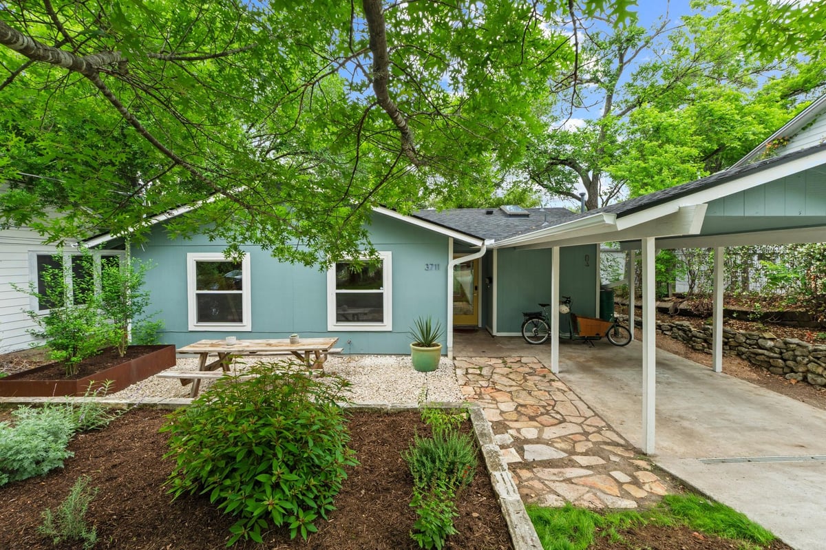 View 3711 Werner Ave in University Park 3711 Werner Ave - front exterior - Luxury home in University Park, Austin, TX
