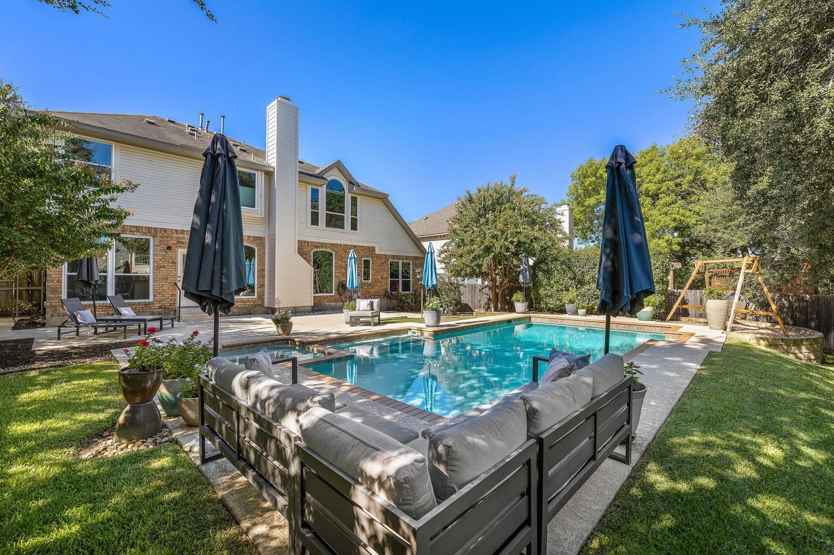 3712 Royal Port Rush DR - property photo 1 - Luxury home in Forest Creek Ph 01 Sec 01, Round Rock, TX