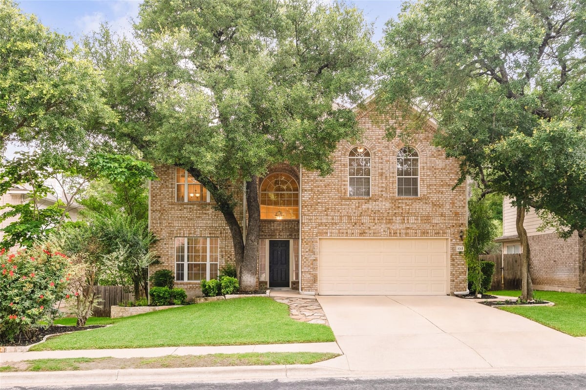 3713 Norman LOOP - front exterior - Luxury home in Forest Creek Sec 18, Round Rock, TX