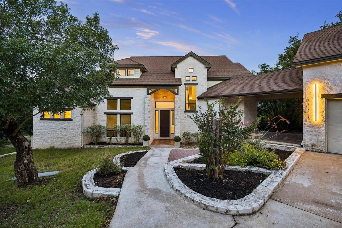 View 3719 Bee Creek RD in TRAVIS SETTLEMENT SEC 7 3719 Bee Creek RD - front exterior - Luxury home in TRAVIS SETTLEMENT SEC 7, Spicewood, TX