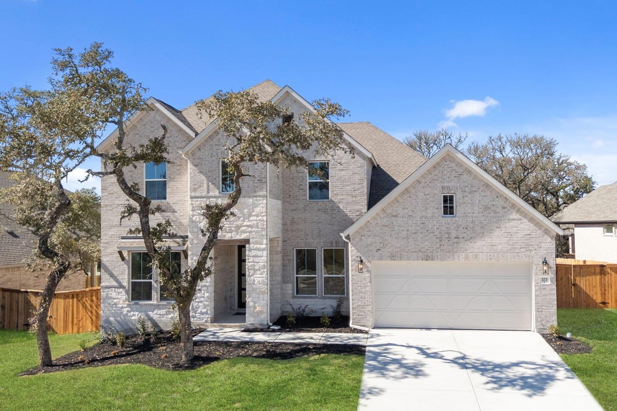 Living area at 372 Wood Thrush Run - 4 bed 3 bath home