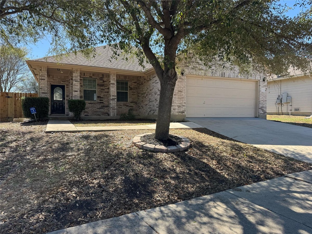 View 3730 Columbia Dr in Fairways Scenic Hills #2 Gc 3730 Columbia Dr - front exterior - Luxury home in Fairways Scenic Hills #2 Gc, Cibolo, TX