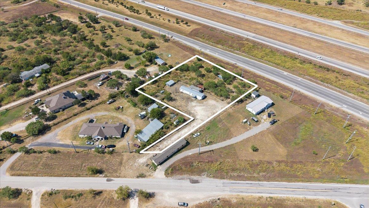 View 3731 Homannville TRL in Rolling HilLSD 3731 Homannville TRL - property photo 1 - Luxury home in Rolling HilLSD, Lockhart, TX
