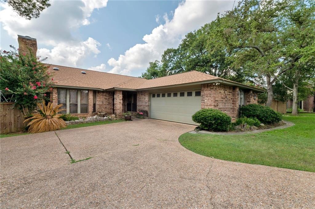 View 3735 Indian Point Dr in Shady Hollow Sec 03-B 3735 Indian Point Dr - front exterior - Luxury home in Shady Hollow Sec 03-B, Austin, TX