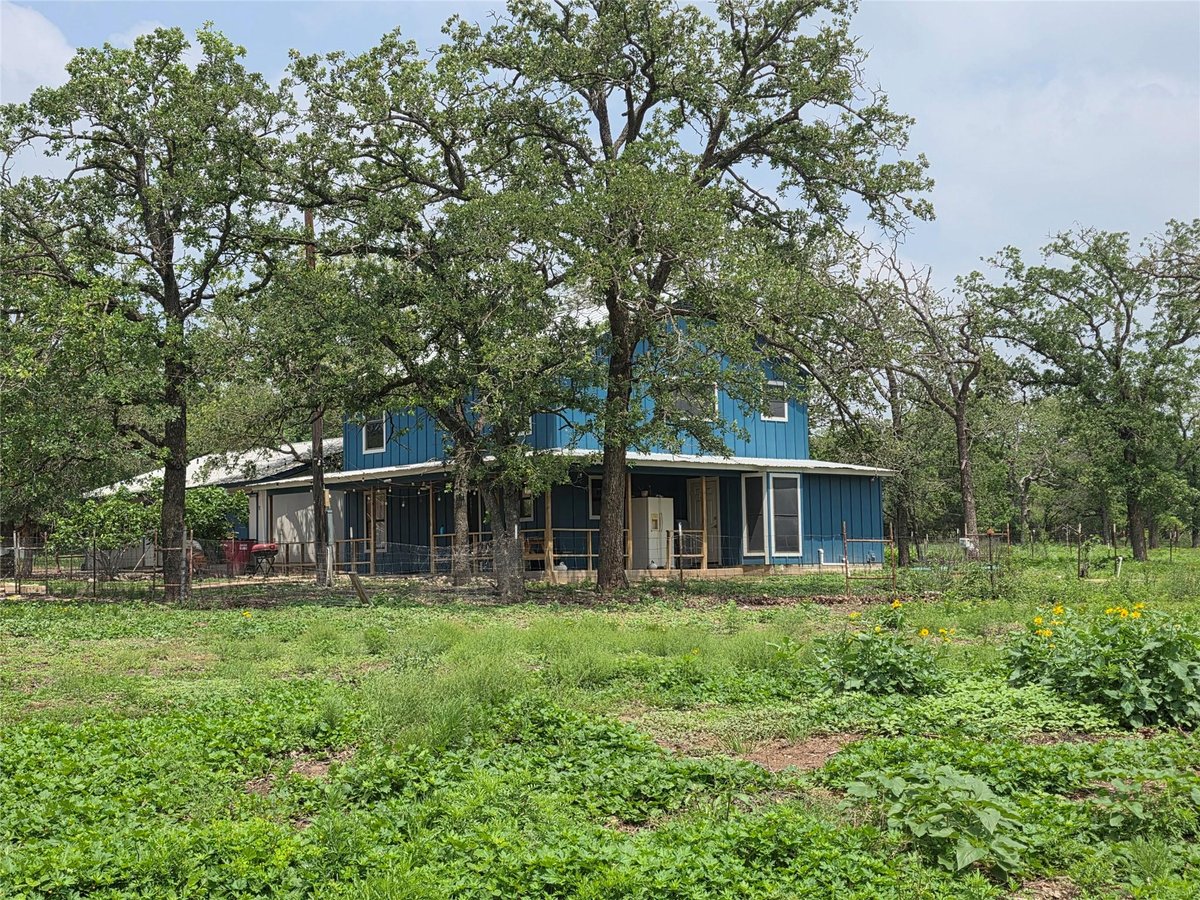 View 376 Jones RD in Bonneu Estates- Lots 1,2,3&4 376 Jones RD - property photo 1 - Luxury home in Bonneu Estates- Lots 1,2,3&4, Cedar Creek, TX