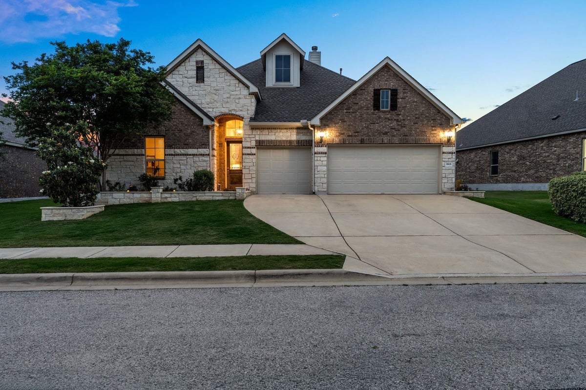 Living area at 3801 Carya Dr - 4 bed 3 bath home