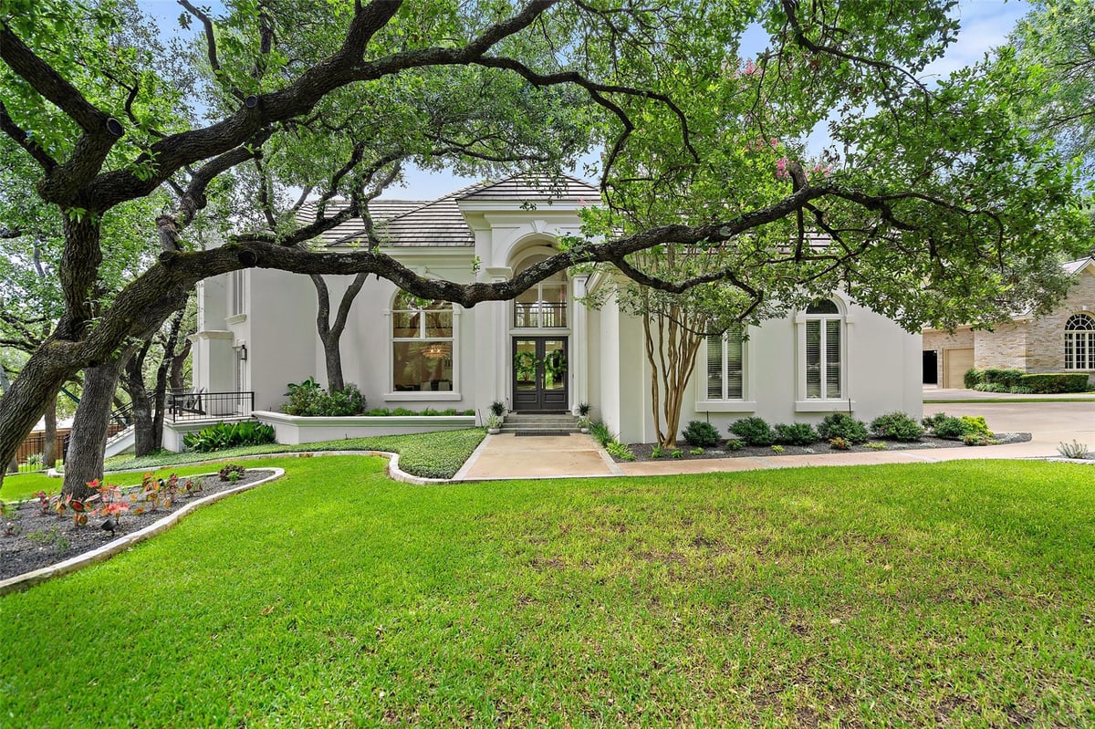 View 3801 Cassava DR in Tierra Madrones 3801 Cassava DR - property photo 1 - Luxury home in Tierra Madrones, Austin, TX