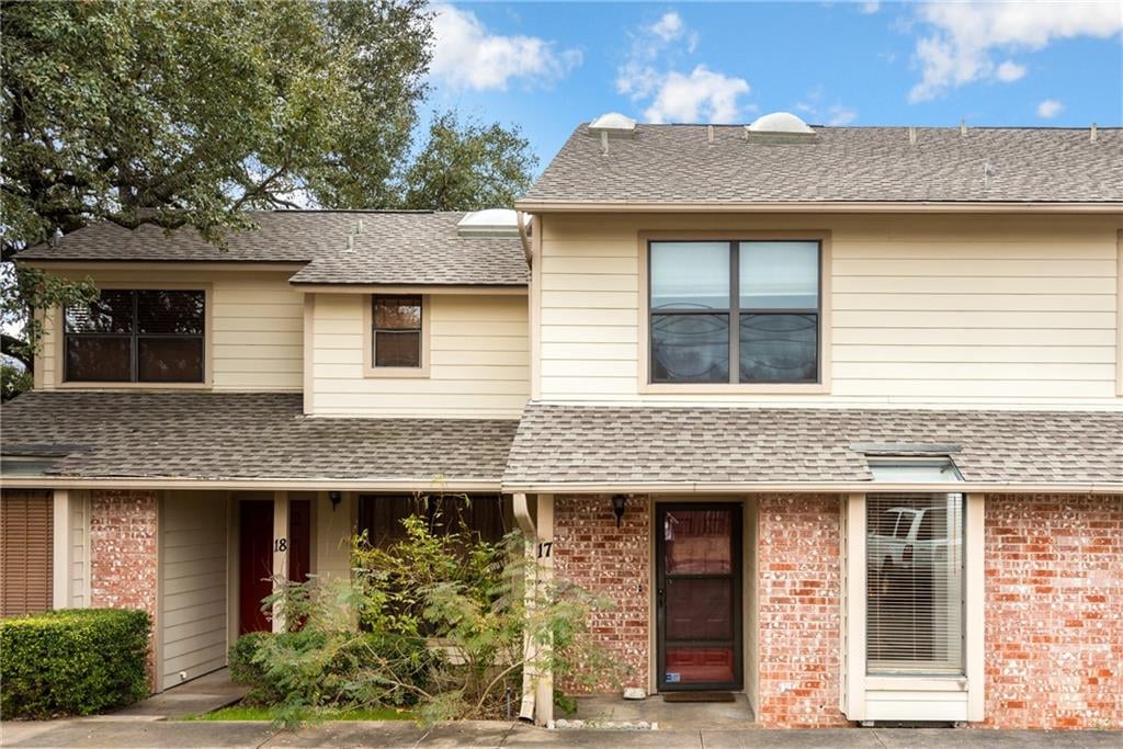 View 3801 Menchaca RD Unit #17 in Coachlight Condo Ph I-Iii 3801 Menchaca RD Unit #17 - property photo 1 - Luxury home in Coachlight Condo Ph I-Iii, Austin, TX