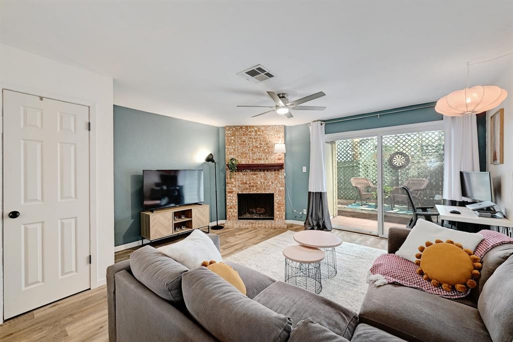 View 3801 Menchaca RD Unit #20 in Coachlight Condo Ph I-Iii 3801 Menchaca RD Unit #20 - property photo 1 - Luxury home in Coachlight Condo Ph I-Iii, Austin, TX