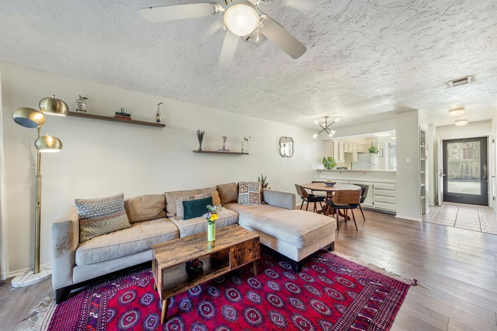 View 3801 Menchaca RD Unit #59 in Coachlight Condo Ph I-Iii 3801 Menchaca RD Unit #59 - property photo 1 - Luxury home in Coachlight Condo Ph I-Iii, Austin, TX