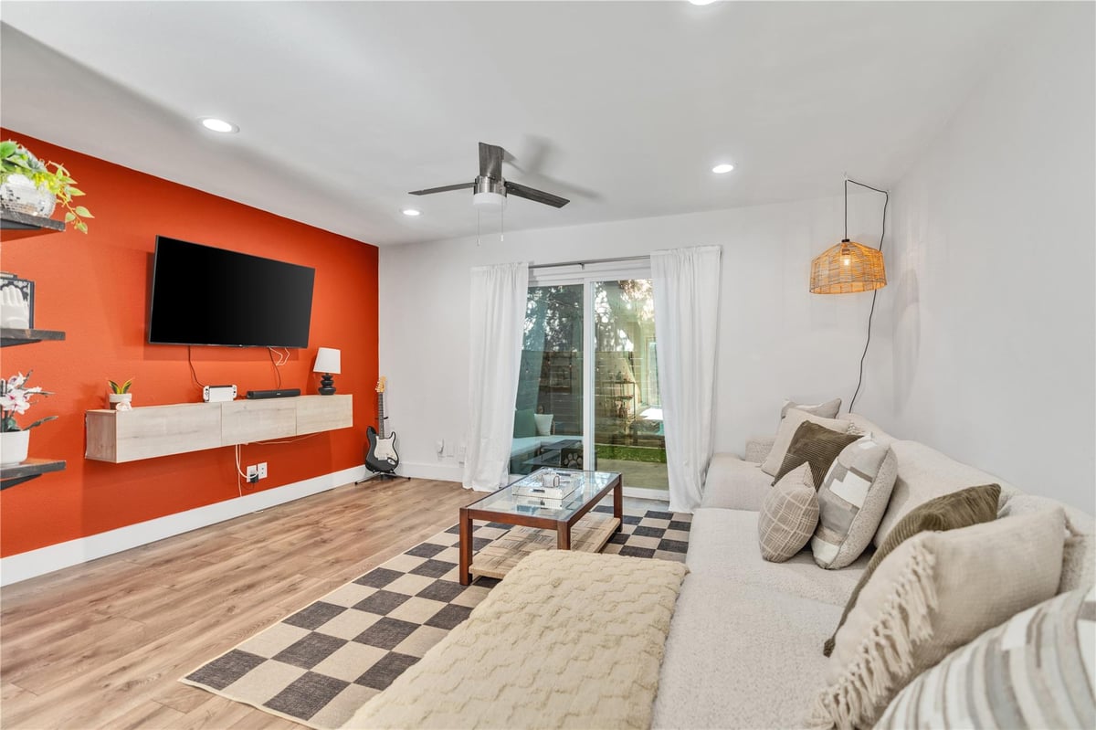 View 3808 Southway DR Unit #103 in Southridge Sec 02 3808 Southway DR Unit #103 - property photo 1 - Luxury home in Southridge Sec 02, Austin, TX