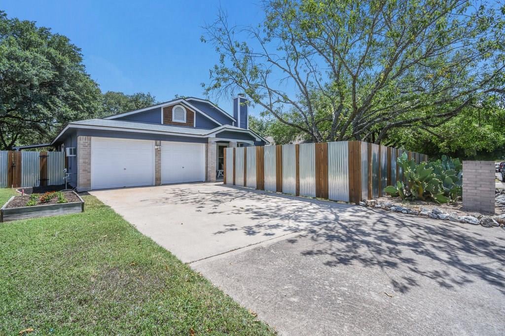 View 3808 Stonecroft Dr in Woodstone Village Sec 03 3808 Stonecroft Dr - front exterior - Luxury home in Woodstone Village Sec 03, Austin, TX
