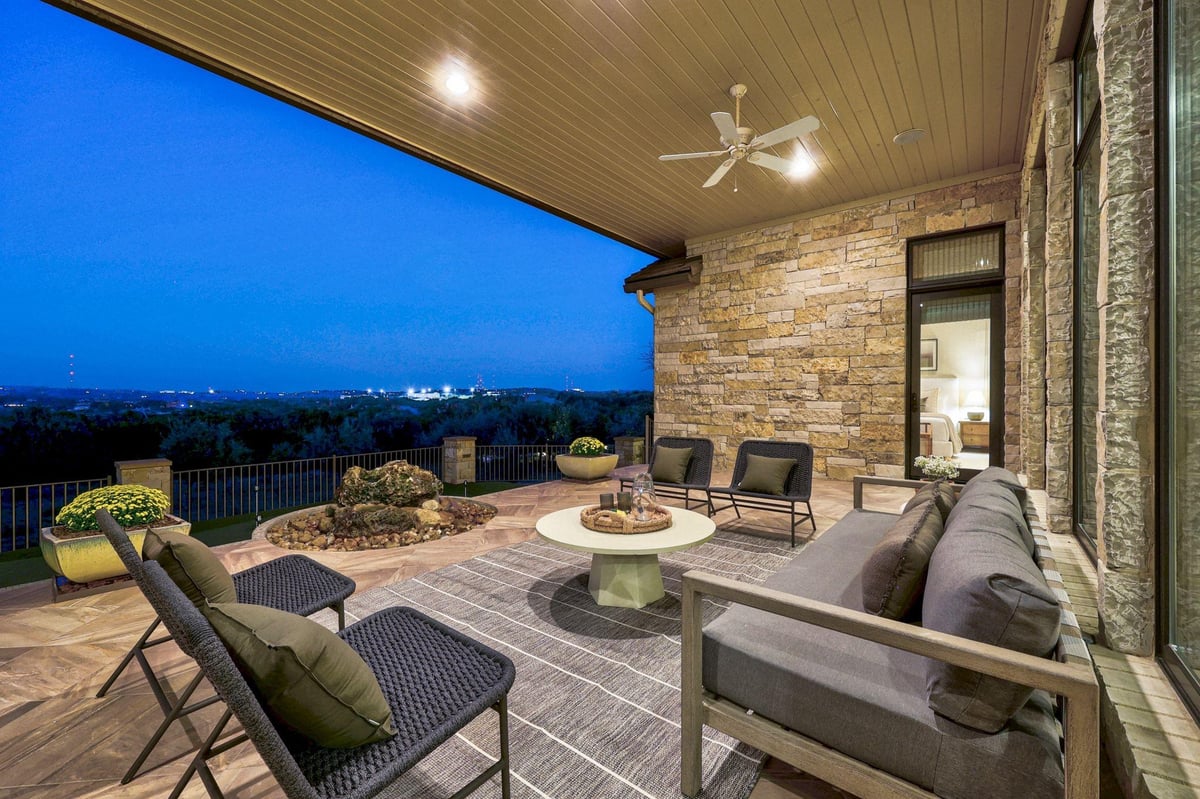Living area at 3809 Verano Dr - 4 bed 4 bath home