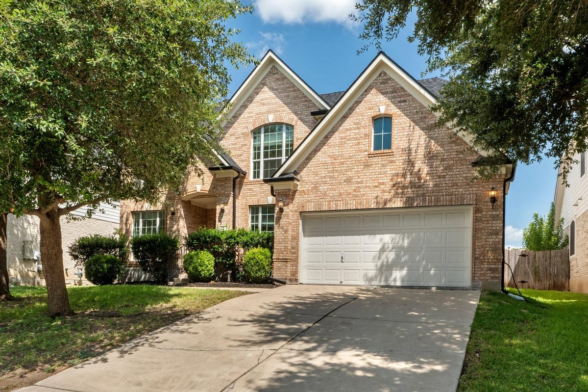 3812 Concord DR - property photo 1 - Luxury home in Eagle Ridge, Round Rock, TX