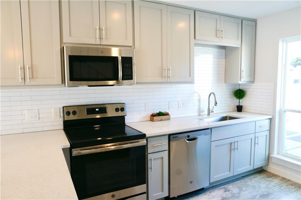 View 3812 Southway DR Unit #105 in Southridge 3812 Southway DR Unit #105 - property photo 1 - Luxury home in Southridge, Austin, TX