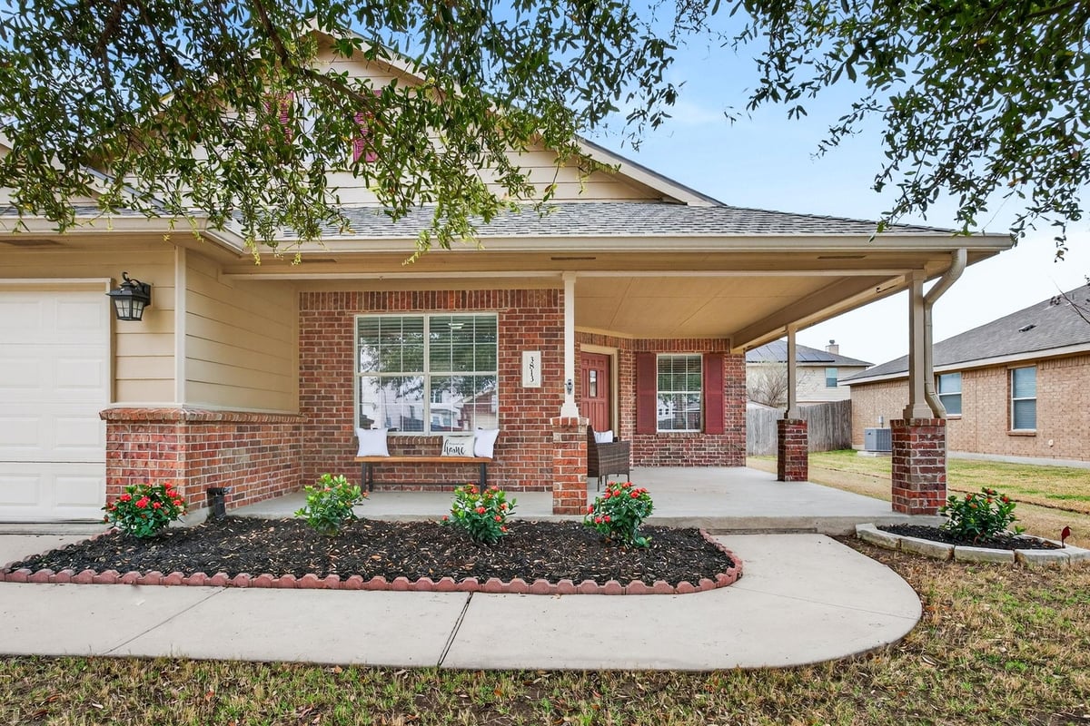 View 3813 Heron Roost Pass in Park/Blackhawk 06 Sec U 3813 Heron Roost Pass - front exterior - Luxury home in Park/Blackhawk 06 Sec U, Pflugerville, TX