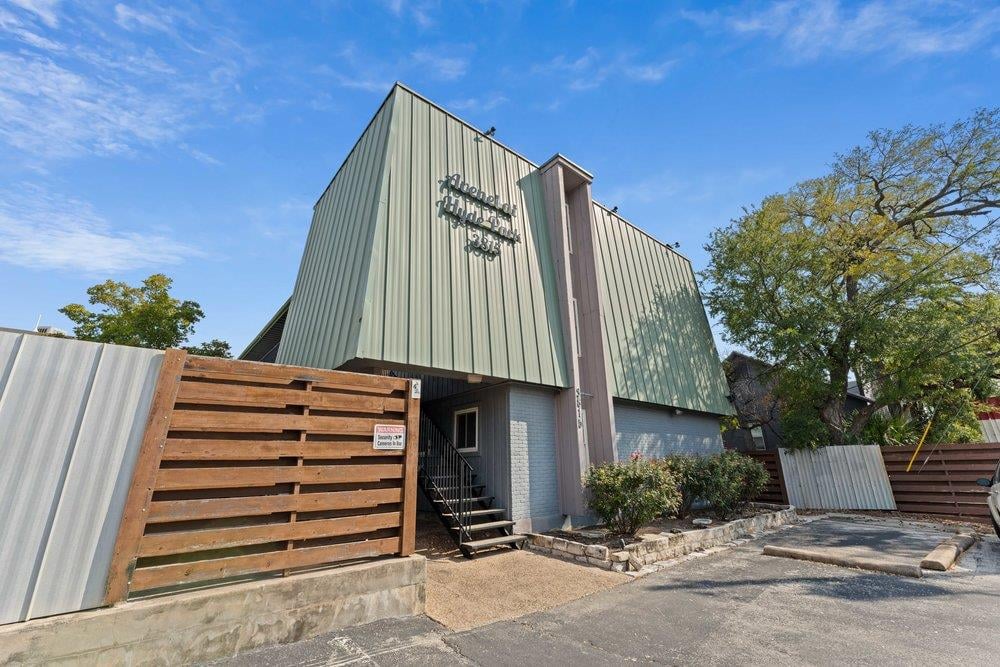 3815 Guadalupe St Unit #303 - front exterior - Luxury home in Avenel At Hyde Park Condo, Austin, TX