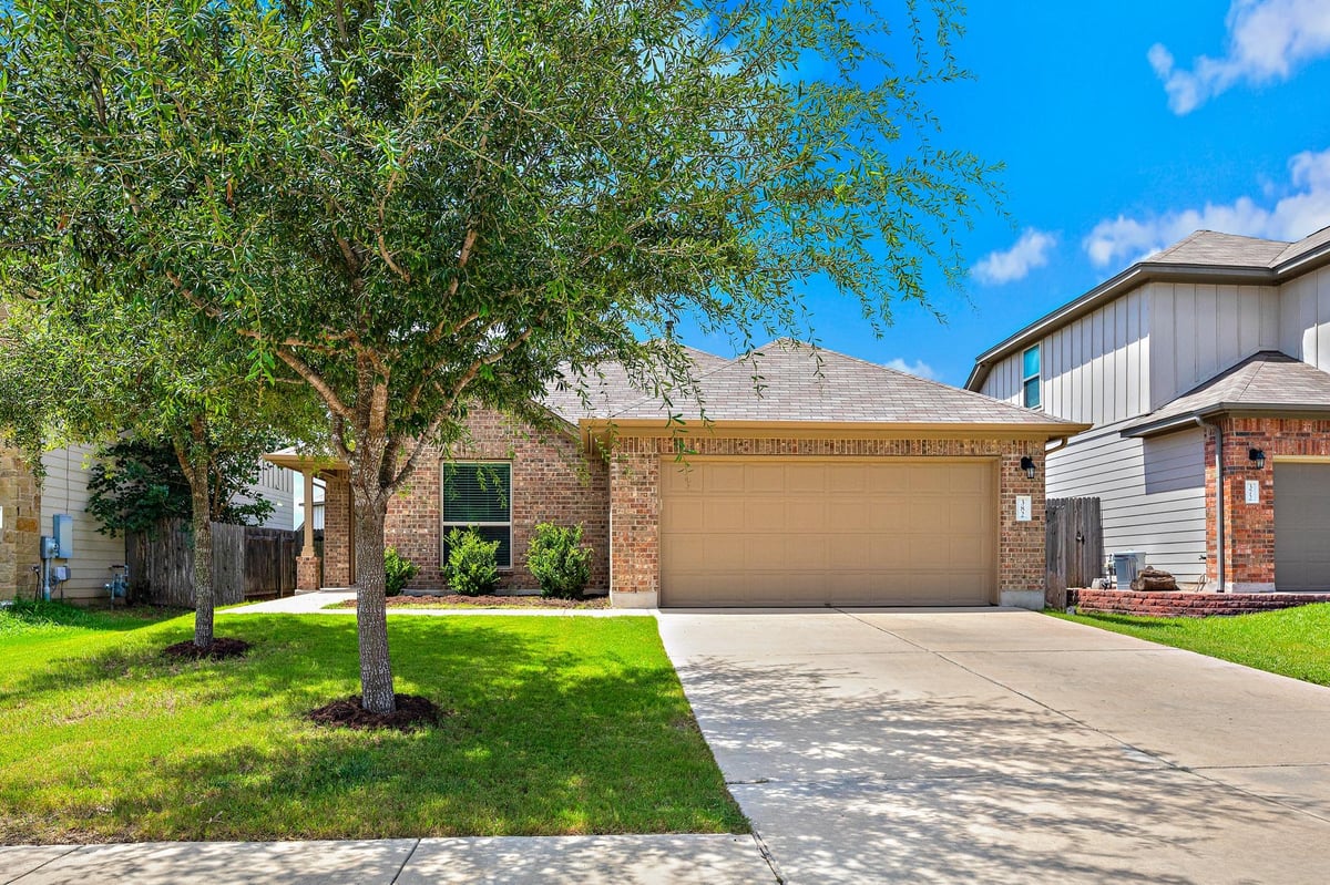 View 382 Limerick RD in Shadow Creek 382 Limerick RD - front exterior - Luxury home in Shadow Creek, Buda, TX