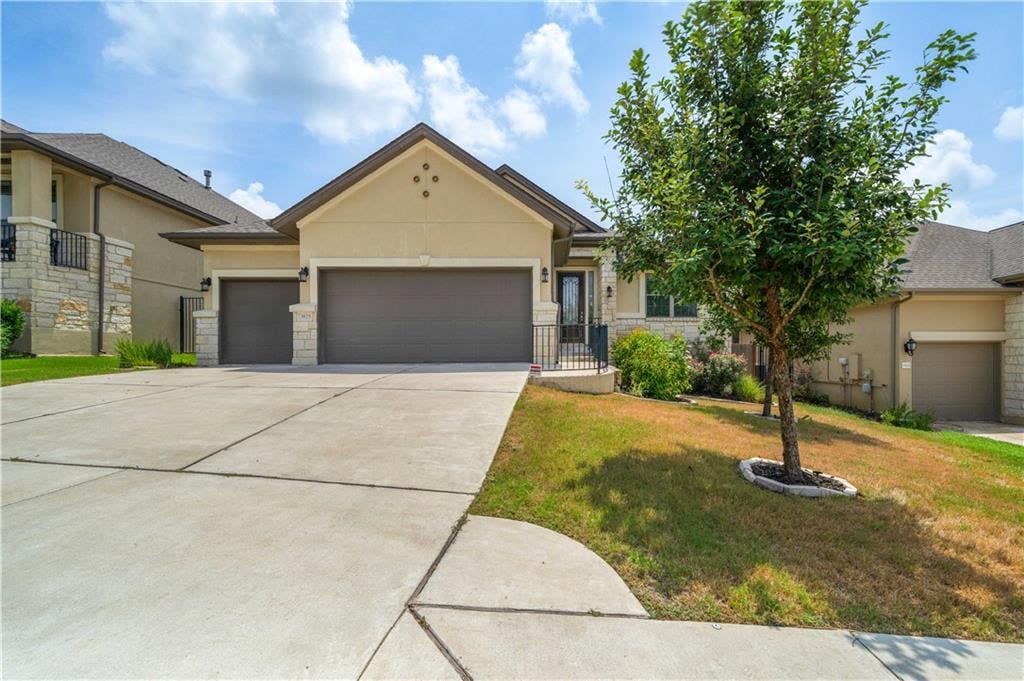 View 3825 Vinalopo DR in Ladera Ph 3b 3825 Vinalopo DR - property photo 1 - Luxury home in Ladera Ph 3b, Austin, TX