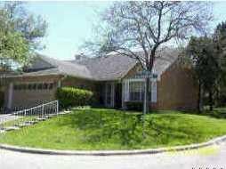 View 3832 Williamsburg Cir in Charleston Place Ii 3832 Williamsburg Cir - property photo 1 - Luxury home in Charleston Place Ii, Austin, TX