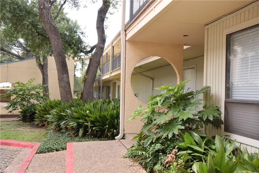 View 3840 Far West BLVD Unit #201 in Far West Skyline Condo 3840 Far West BLVD Unit #201 - property photo 1 - Luxury home in Far West Skyline Condo, Austin, TX