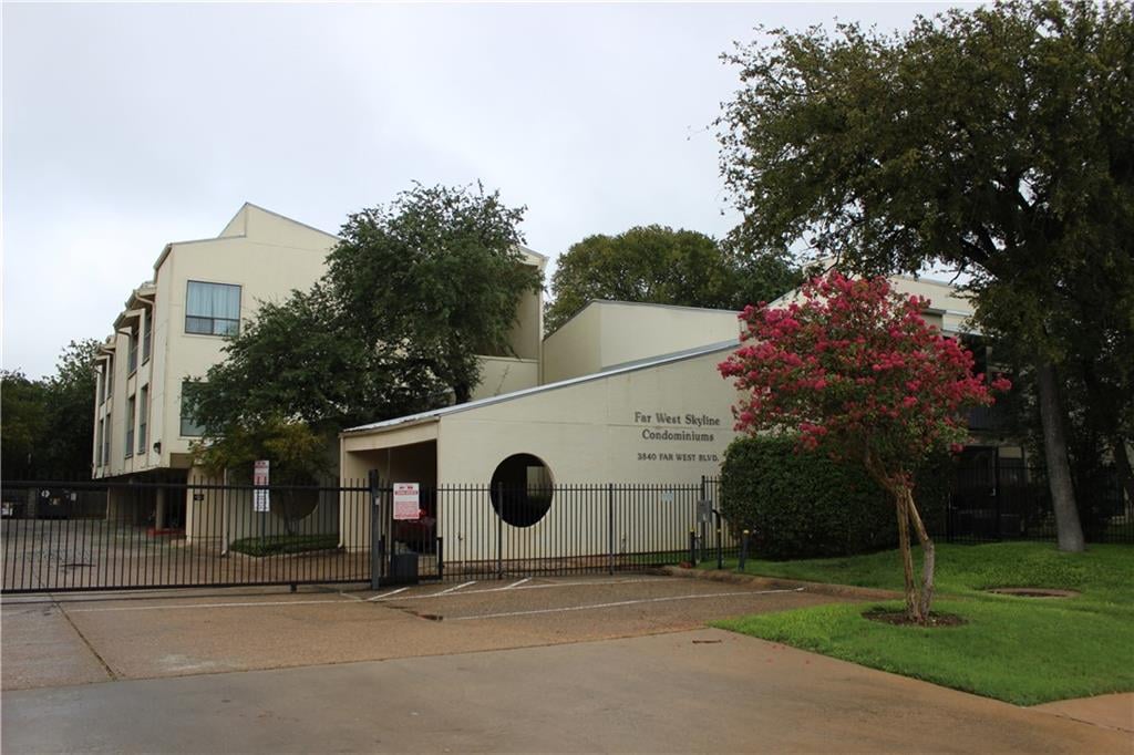 View 3840 Far West Blvd Unit #219 in Northwest Hills 3840 Far West Blvd Unit #219 - property photo 1 - Luxury home in Northwest Hills, Austin, TX