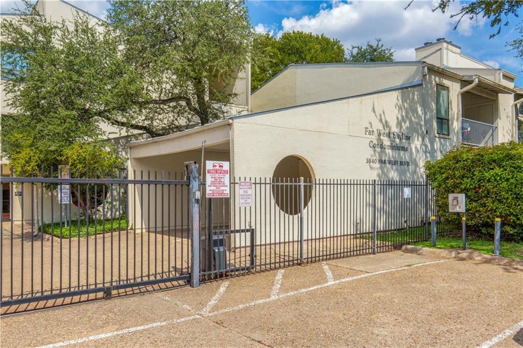 View 3840 Far West Blvd Unit #314 in Northwest Hills 3840 Far West Blvd Unit #314 - property photo 1 - Luxury home in Northwest Hills, Austin, TX