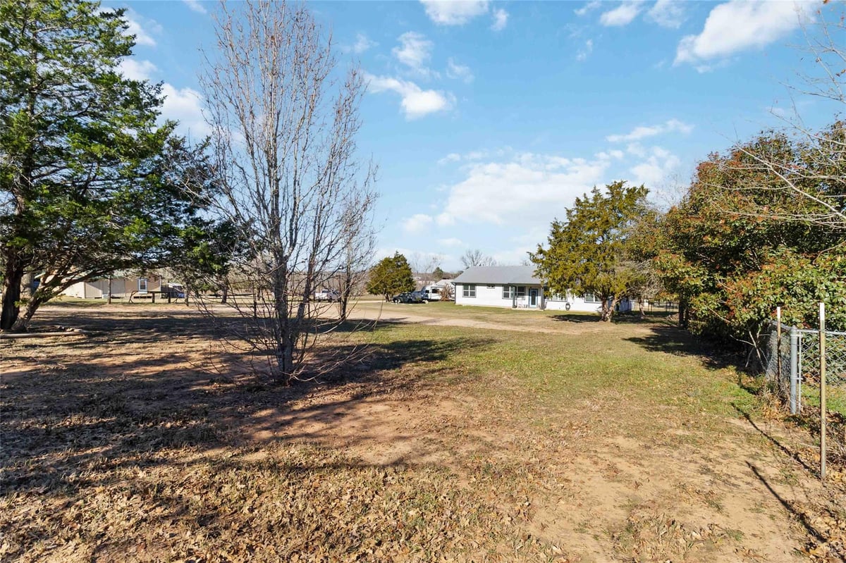 View 3870 S SH 304 in (NBHD1907) SMITHVILLE RURAL 003 3870 S SH 304 - front exterior - Luxury home in (NBHD1907) SMITHVILLE RURAL 003, Rosanky, TX