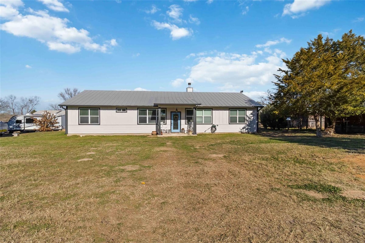 Kitchen at 3870 S SH 304 - 3 bed 2 bath home