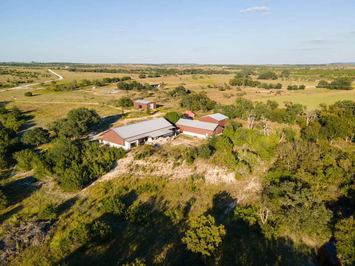 View 388 County Road 3500 388 County Road 3500 - front exterior - Luxury home in Lampasas, TX
