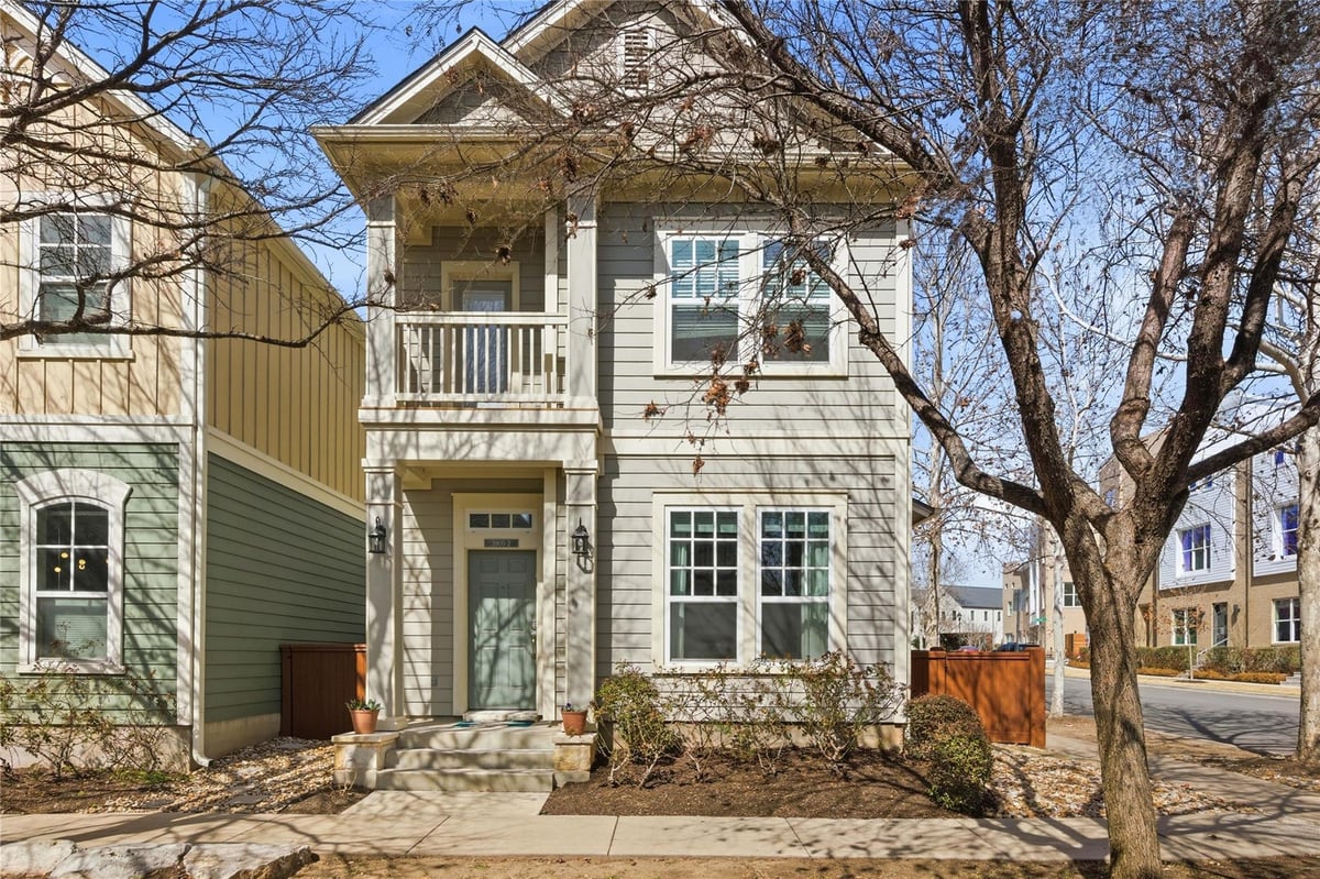 3900 Threadgill St Unit #2 - front exterior - Luxury home in Mueller Sec 05 Resub, Austin, TX