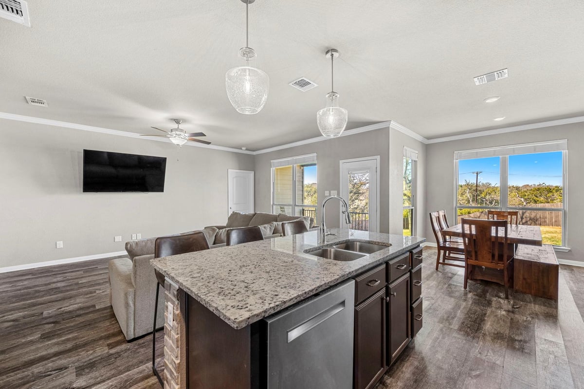 Living area at 3901 Aransas Dr - 7 bed 4 bath home