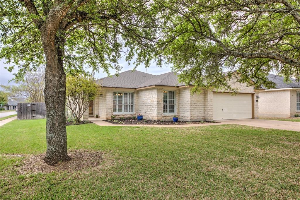 3901 Licorice Ln - front exterior - Luxury home in Willow Run Sec 06, Austin, TX