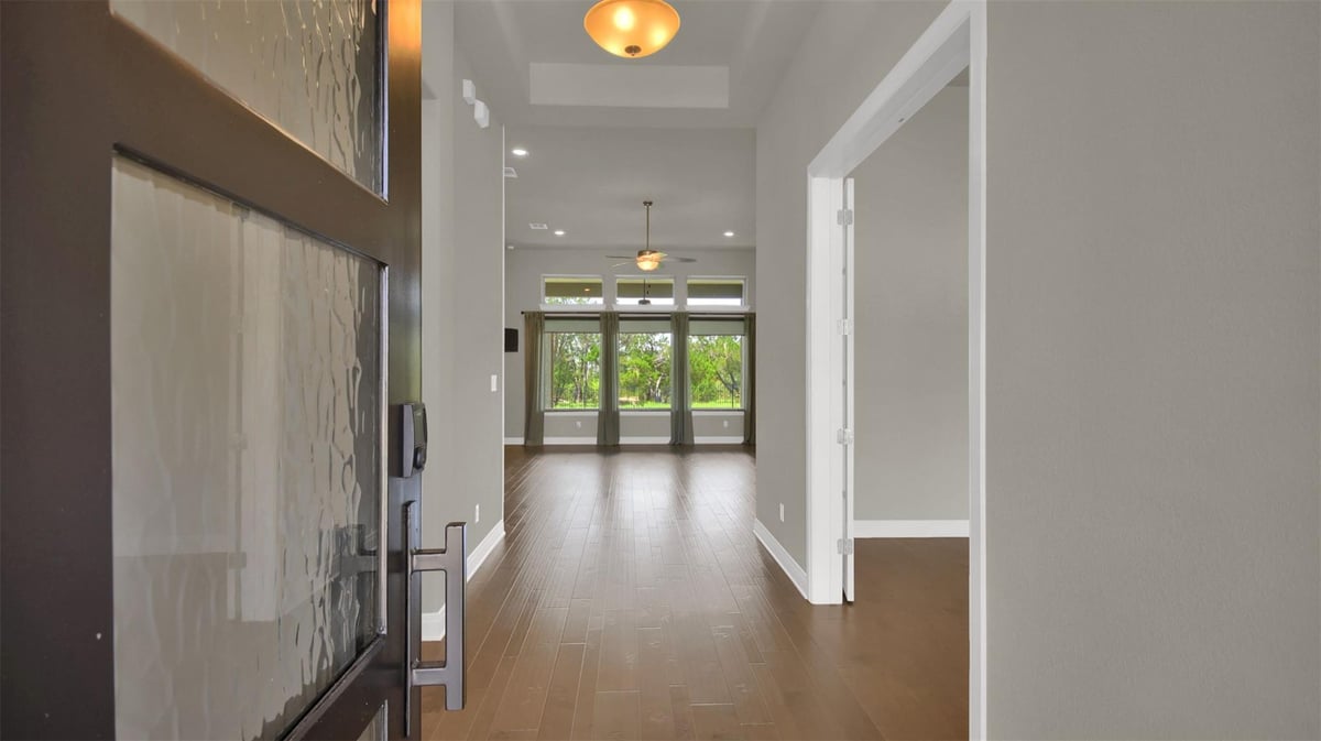 Living area at 3901 Stanyan Dr - 4 bed 3 bath home